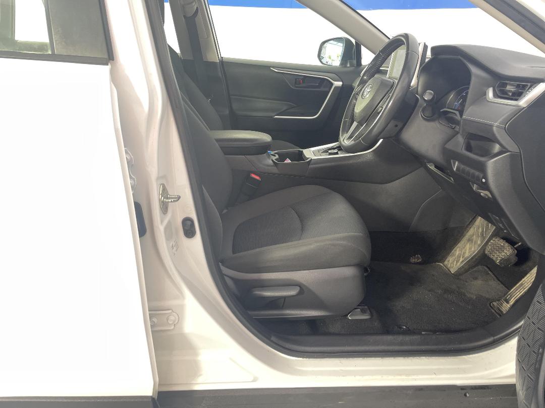 Photo '16' of Toyota Rav4