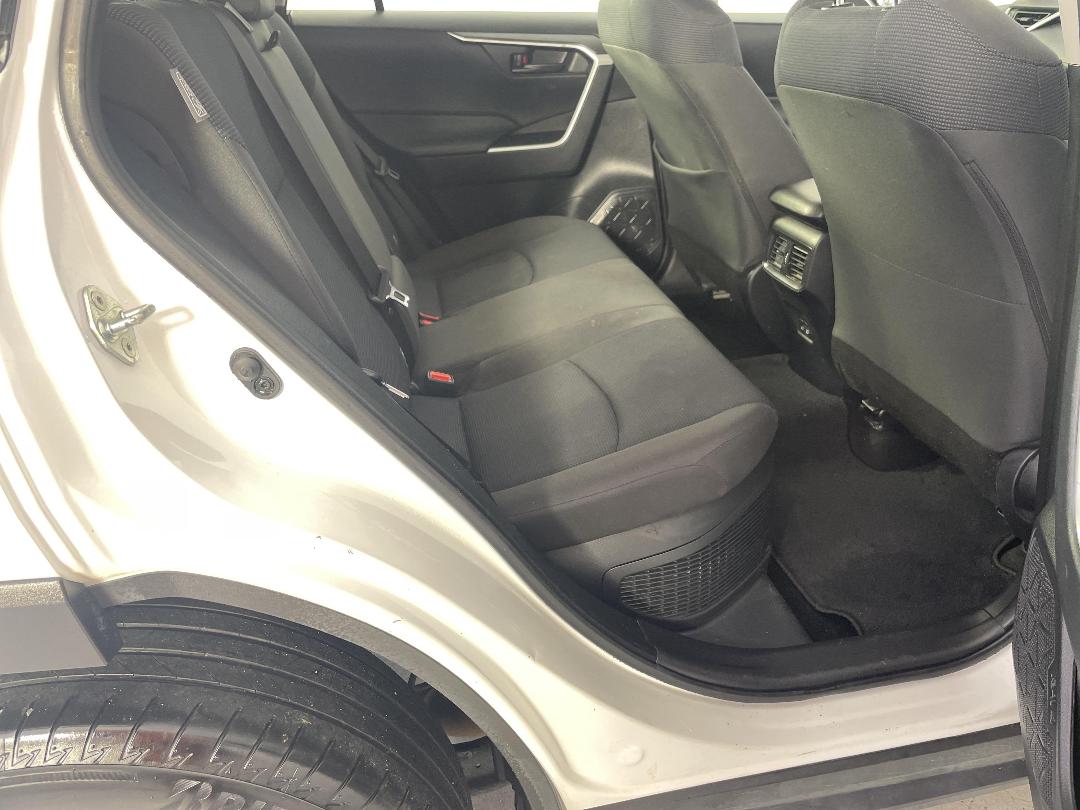 Photo '20' of Toyota Rav4