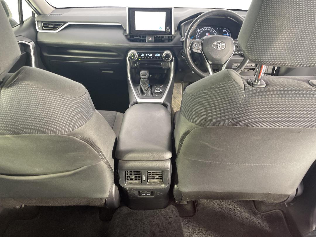 Photo '18' of Toyota Rav4