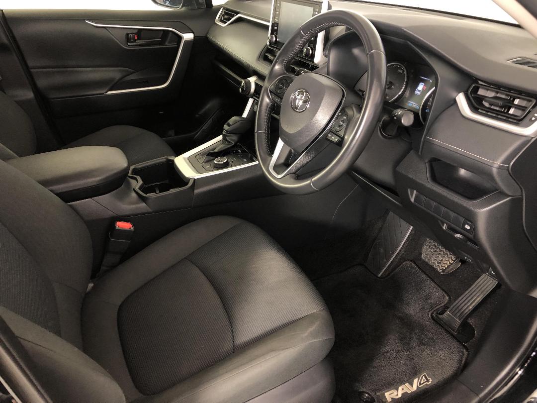 Photo '16' of Toyota Rav4