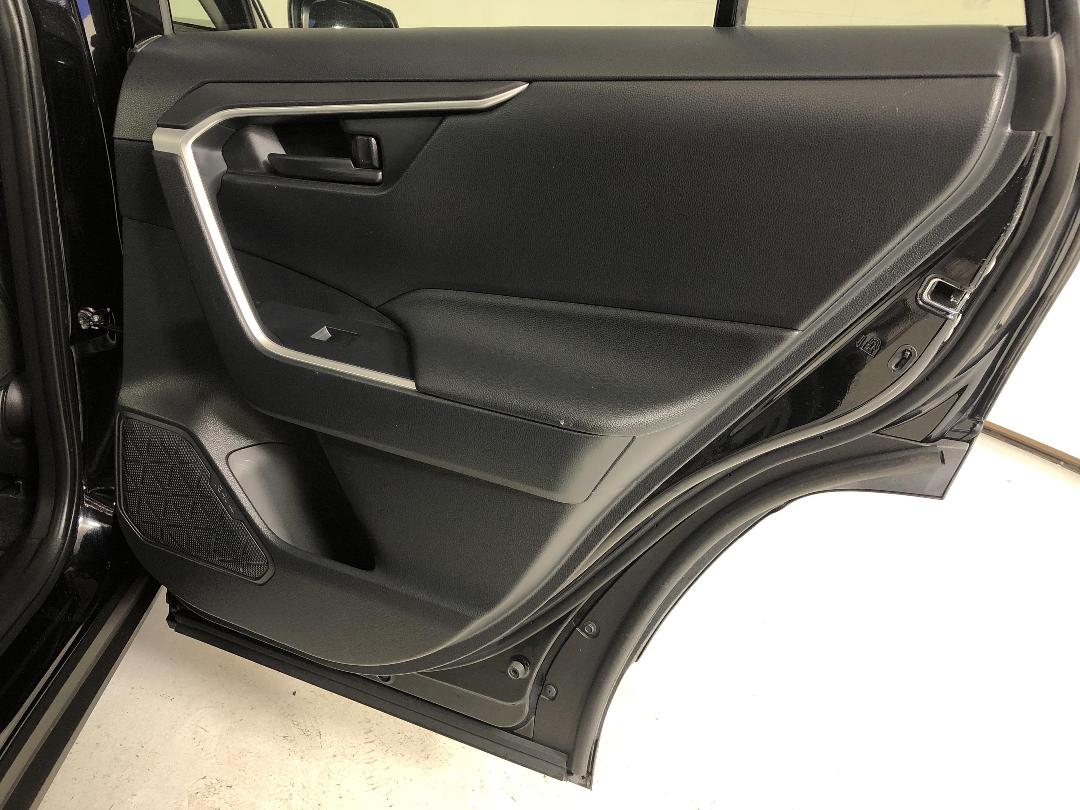 Photo '19' of Toyota Rav4