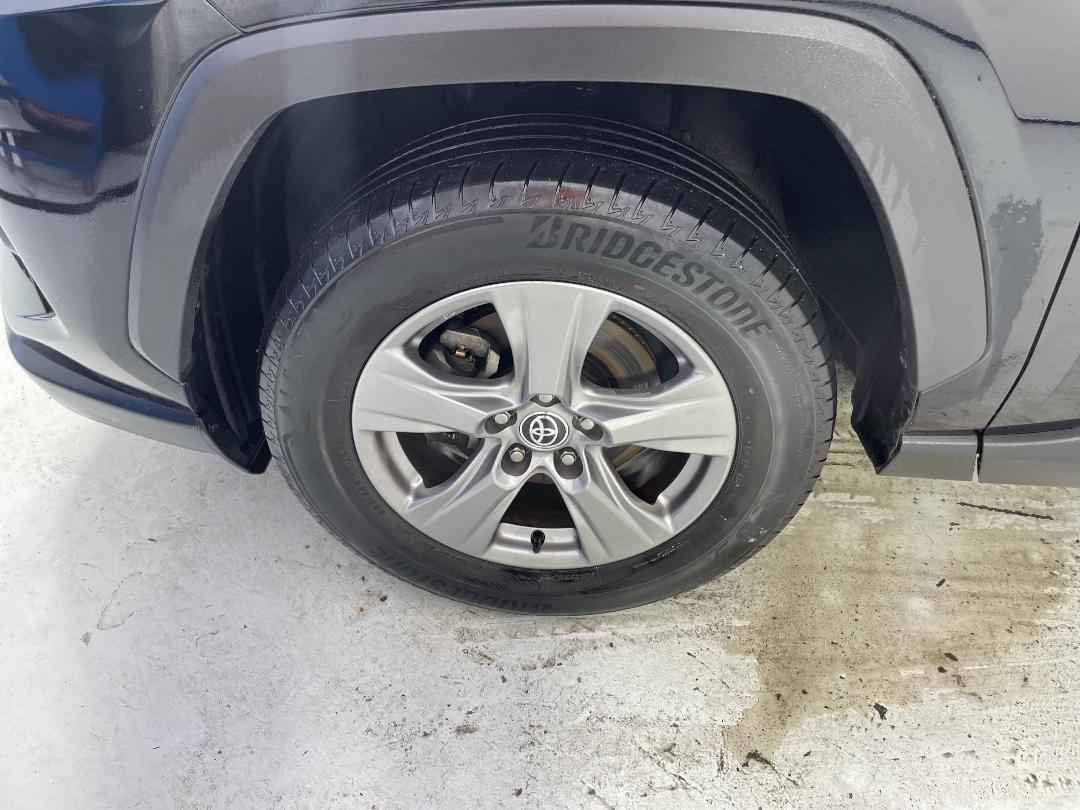 Photo '10' of Toyota Rav4