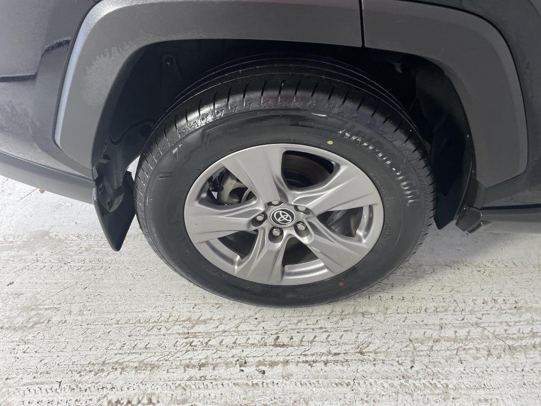 Photo '12' of Toyota Rav4