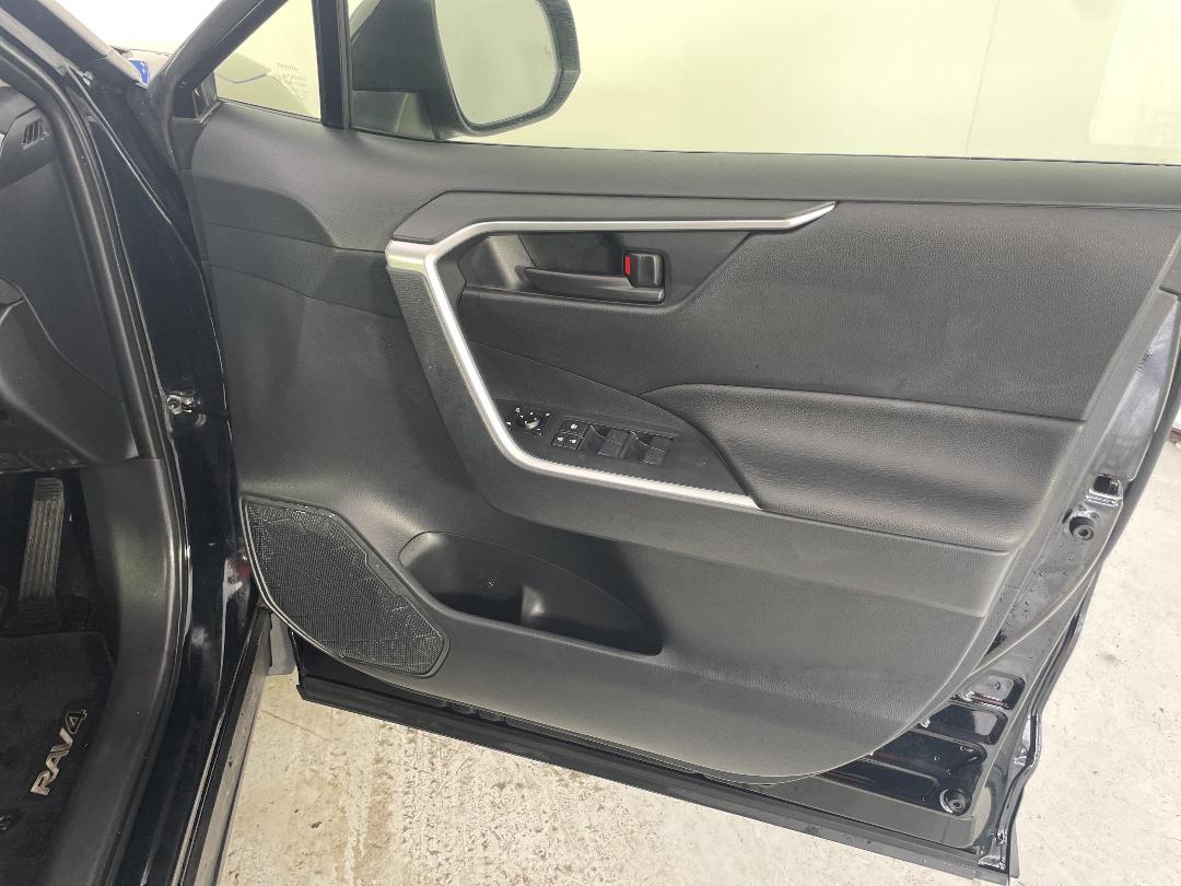 Photo '15' of Toyota Rav4