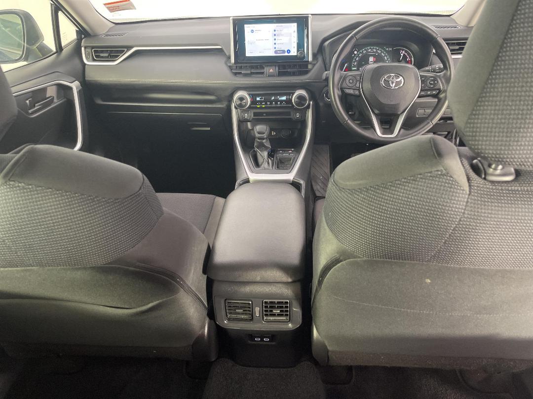 Photo '18' of Toyota Rav4