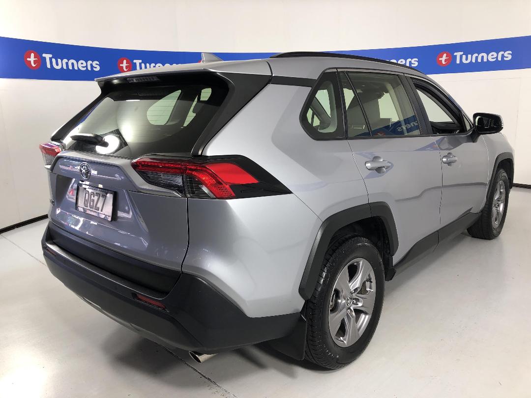 Photo '7' of Toyota Rav4