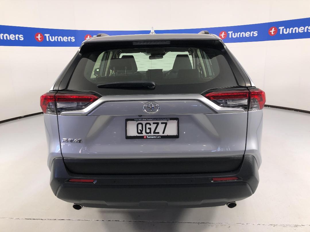 Photo '6' of Toyota Rav4