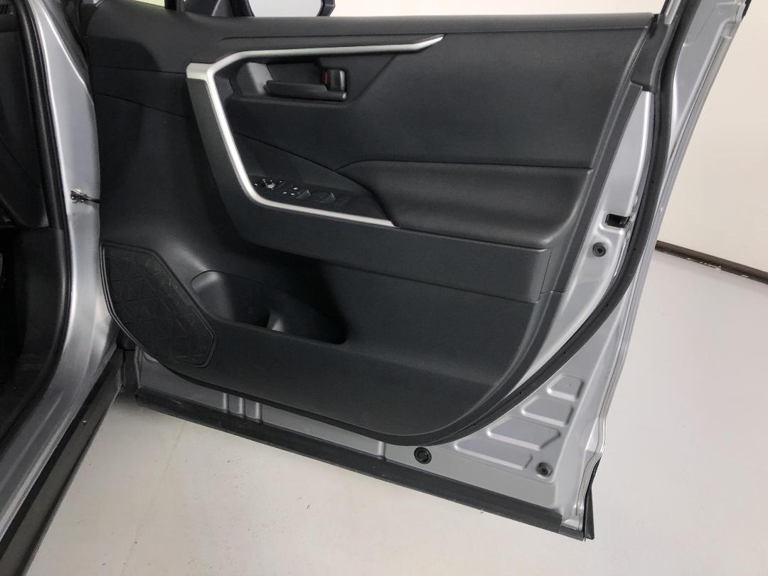 Photo '15' of Toyota Rav4