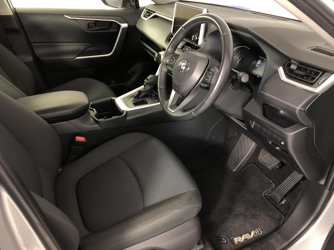 Photo '16' of Toyota Rav4