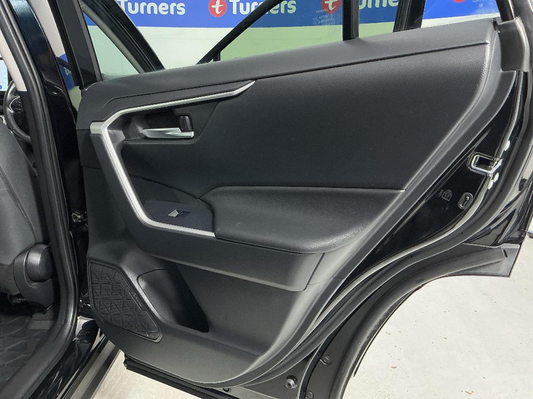 Photo '19' of Toyota Rav4 Photo '19' of Toyota Rav4