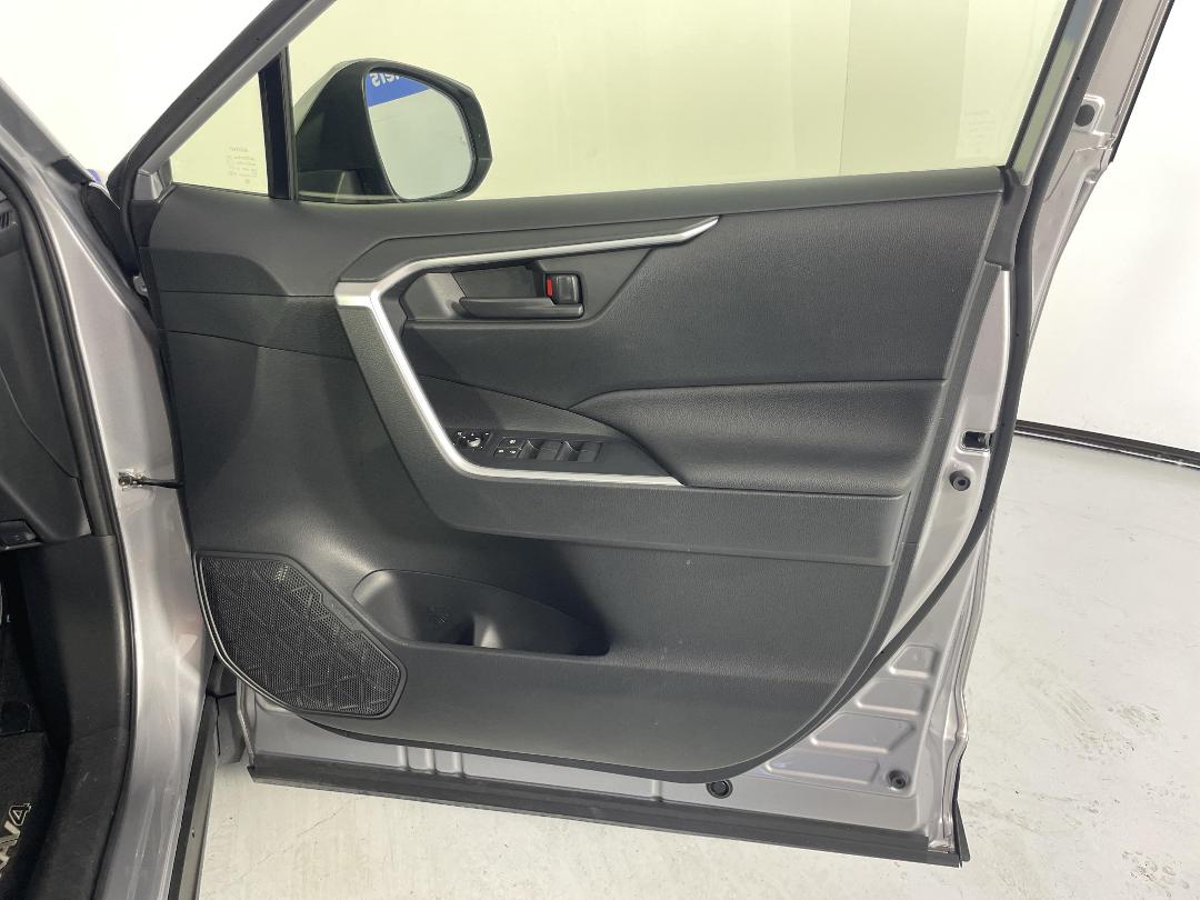 Photo '15' of Toyota Rav4 Photo '15' of Toyota Rav4