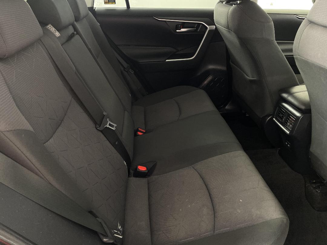 Photo '20' of Toyota Rav4