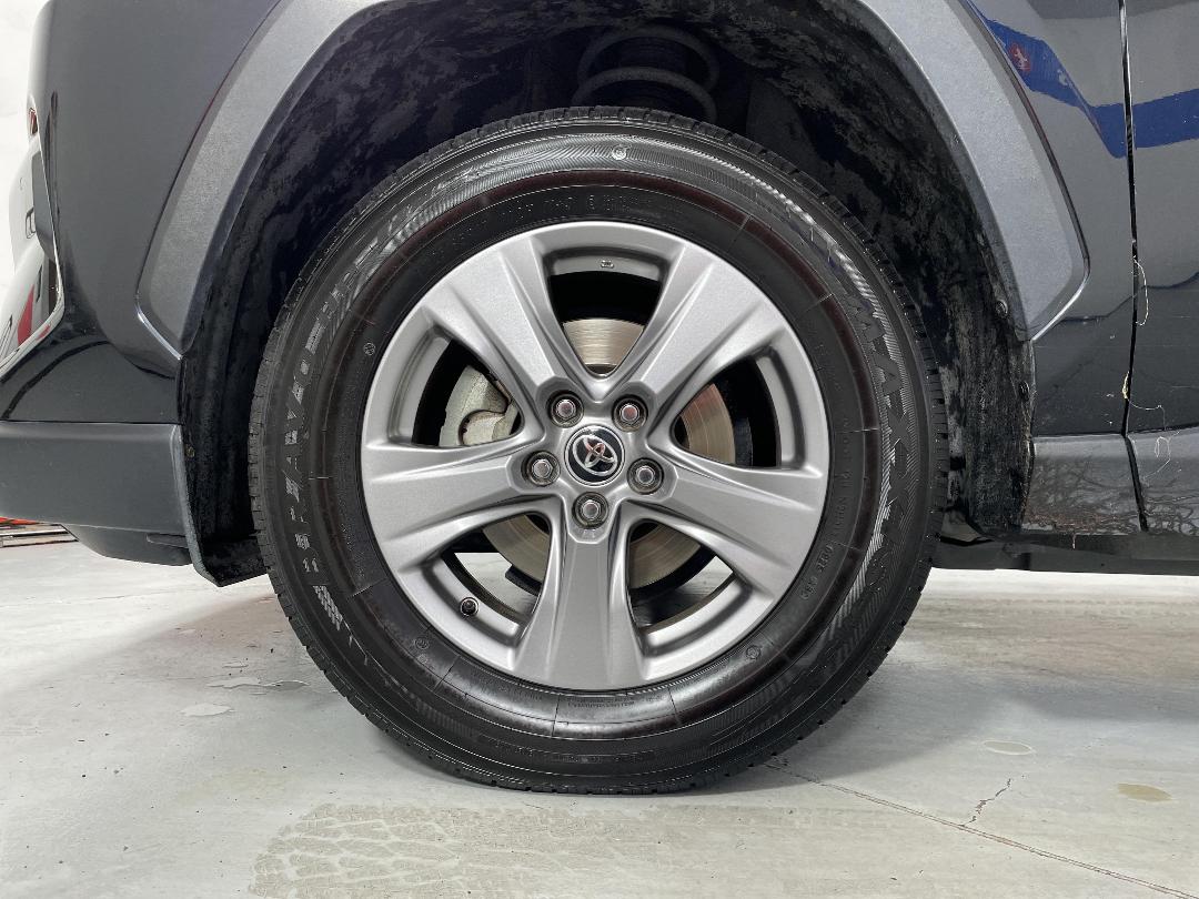 Photo '10' of Toyota Rav4