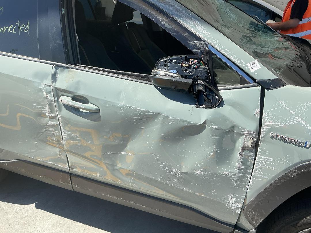 Photo '3' of Toyota Rav4 Adventure Photo '3' of Toyota Rav4 Adventure