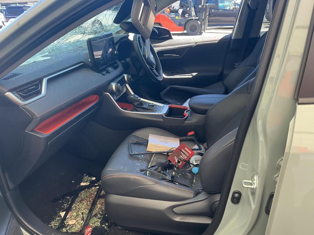 Photo '26' of Toyota Rav4 Adventure Photo '26' of Toyota Rav4 Adventure