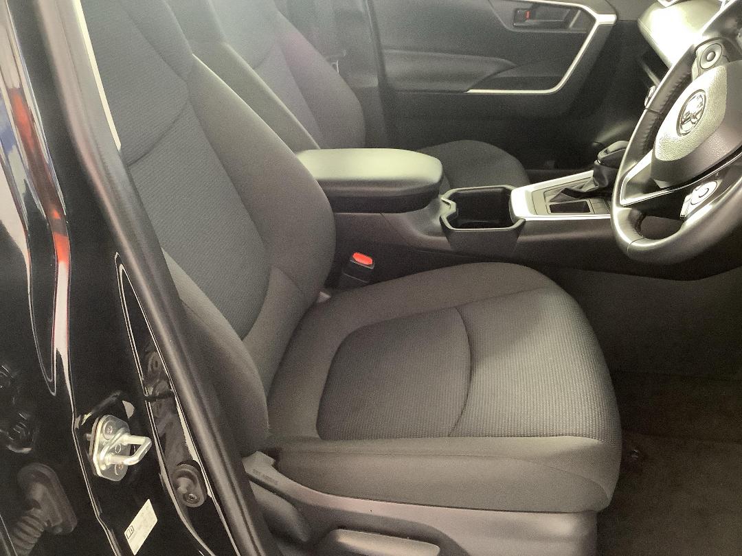 Photo '16' of Toyota Rav4 Photo '16' of Toyota Rav4