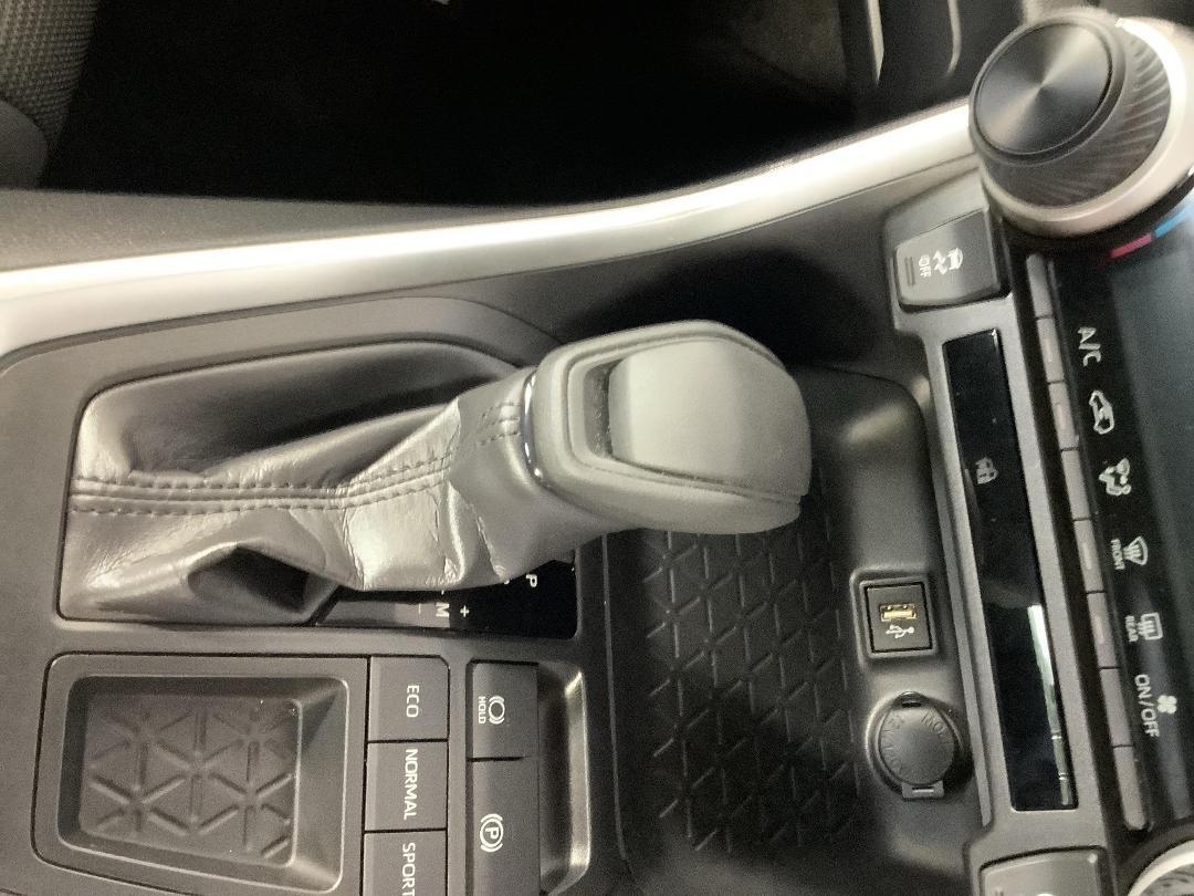 Photo '18' of Toyota Rav4 Photo '18' of Toyota Rav4