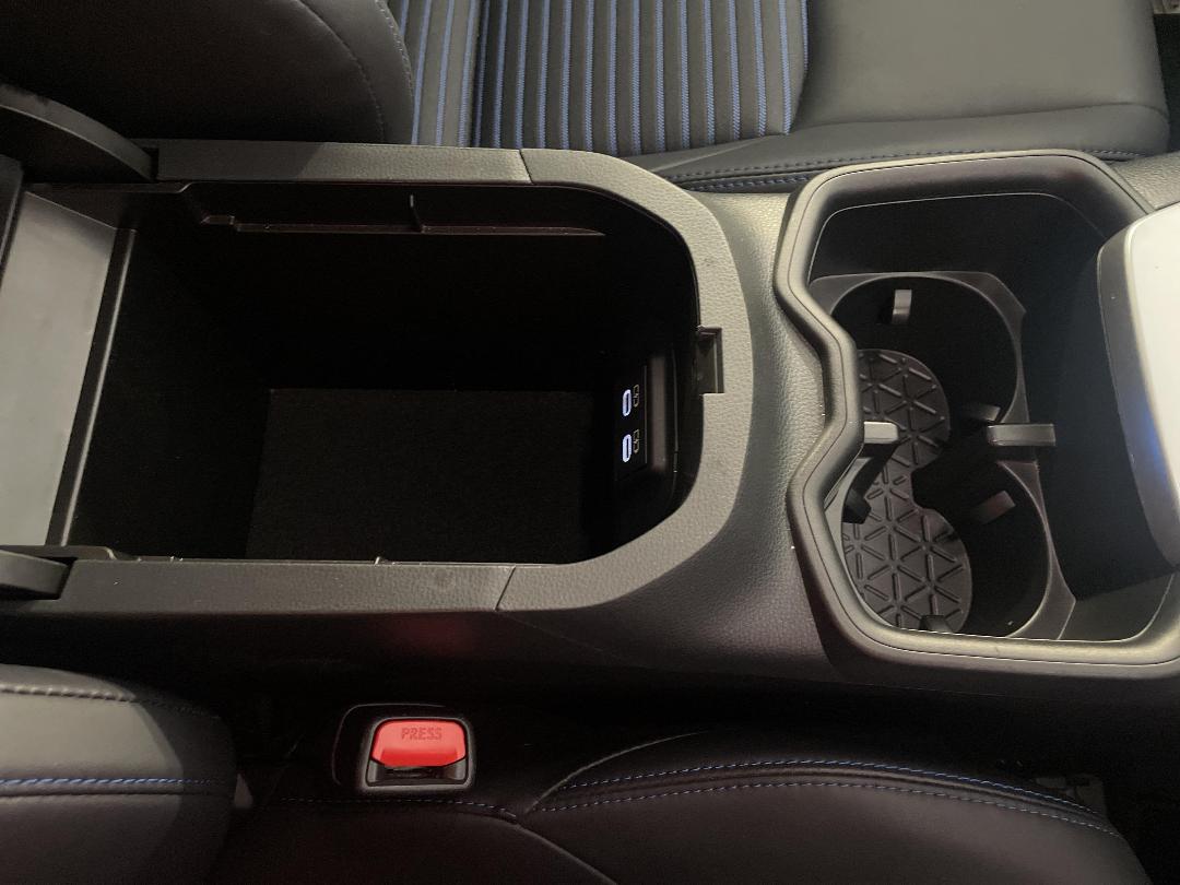 Photo '33' of Toyota Rav4 Photo '33' of Toyota Rav4