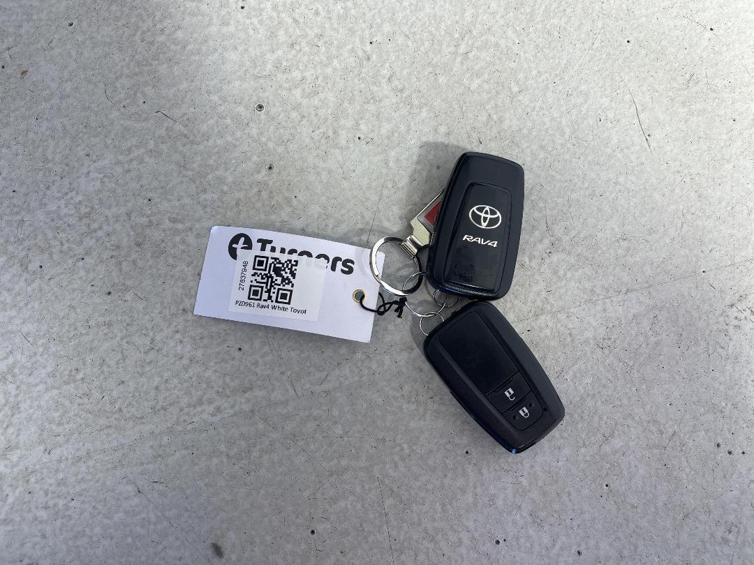 Photo '22' of Toyota Rav4 Photo '22' of Toyota Rav4