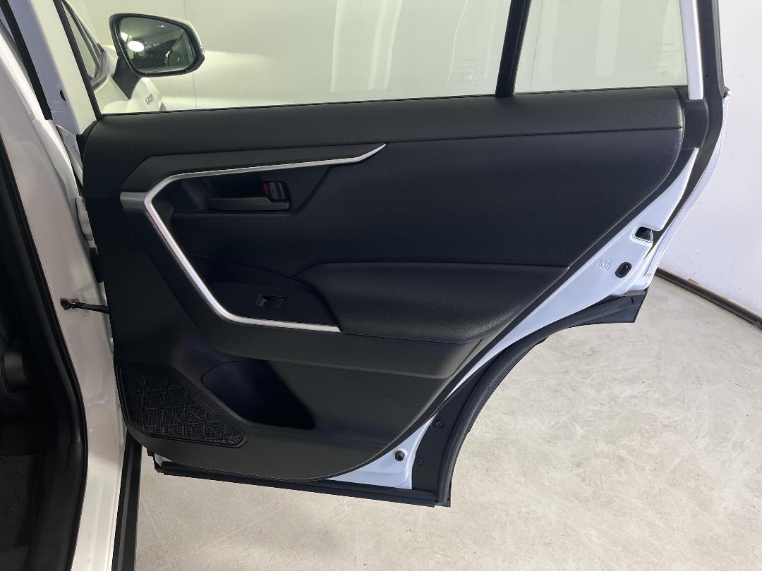 Photo '19' of Toyota Rav4 Photo '19' of Toyota Rav4