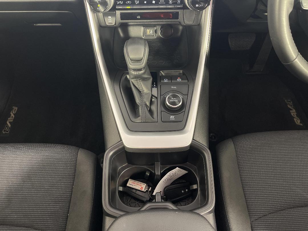 Photo '18' of Toyota Rav4 Photo '18' of Toyota Rav4