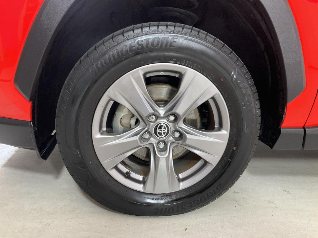 Photo '10' of Toyota Rav4