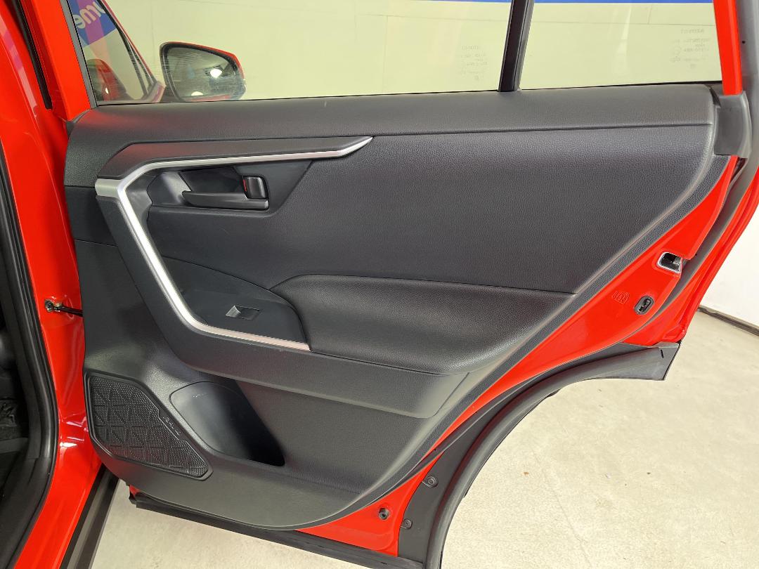 Photo '19' of Toyota Rav4