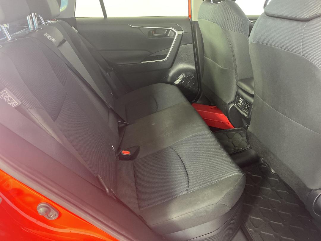 Photo '20' of Toyota Rav4