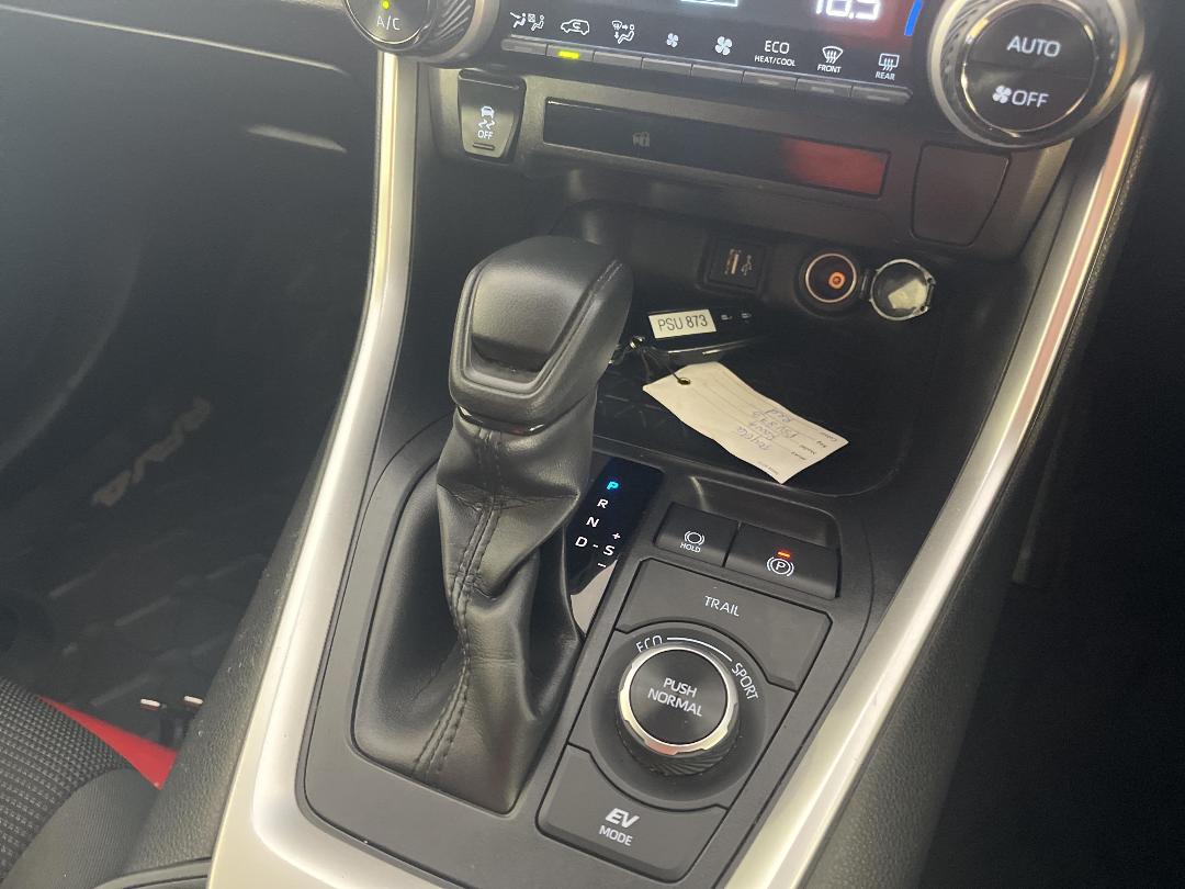 Photo '18' of Toyota Rav4