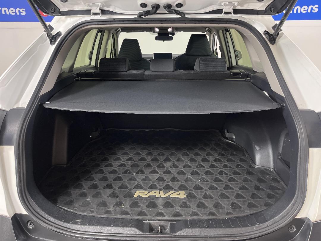 Photo '14' of Toyota Rav4