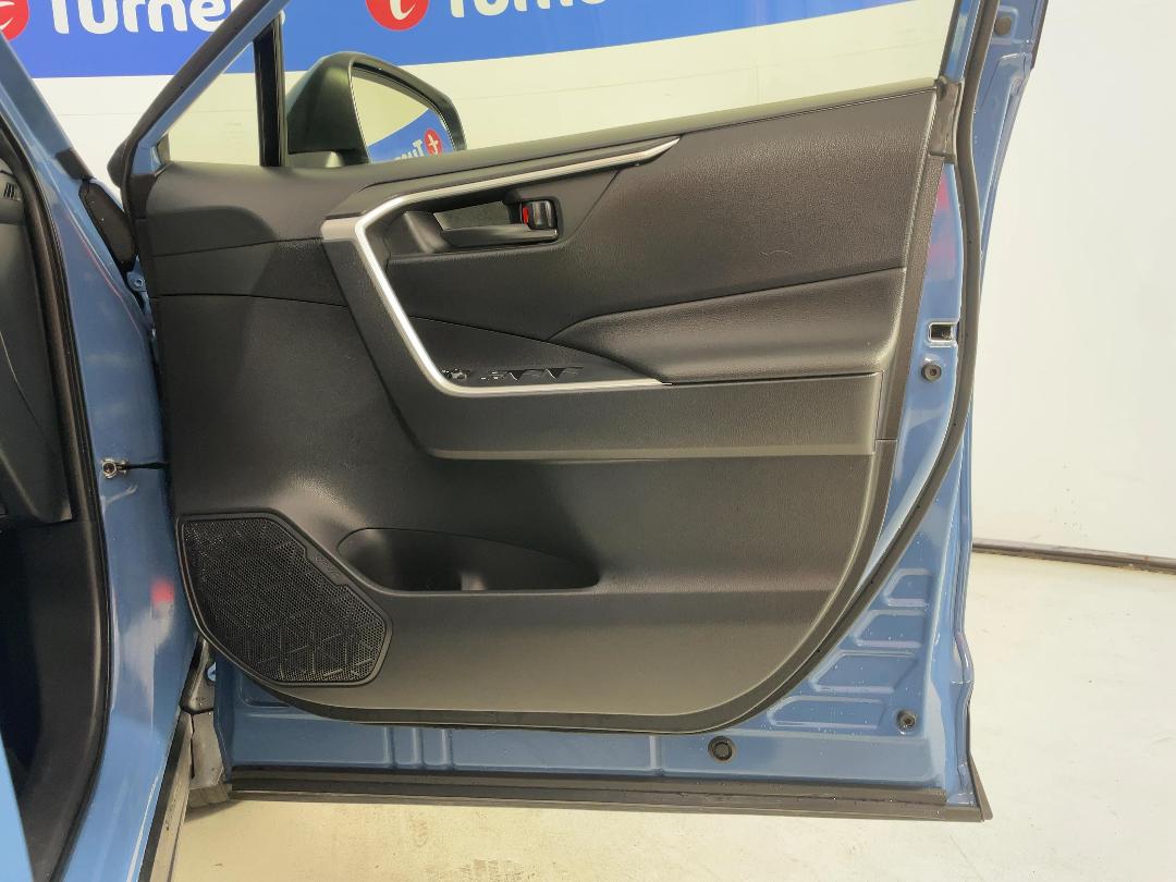 Photo '15' of Toyota Rav4 Photo '15' of Toyota Rav4