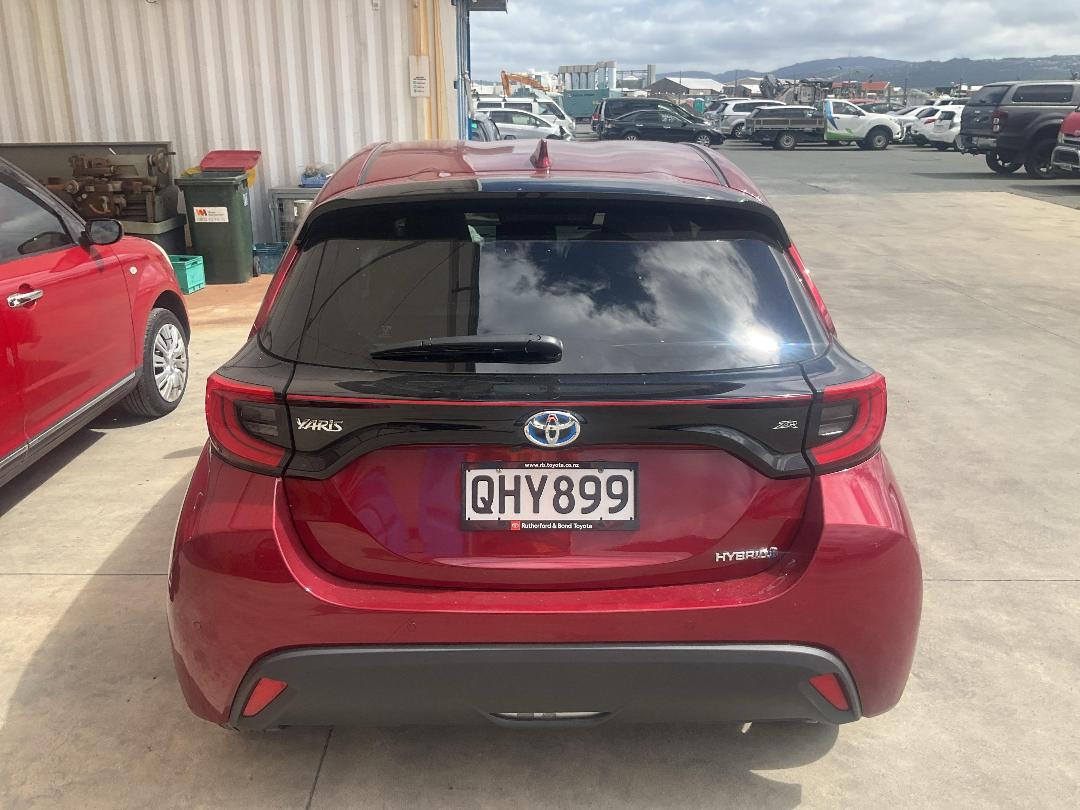 Photo '4' of Toyota Yaris ZR