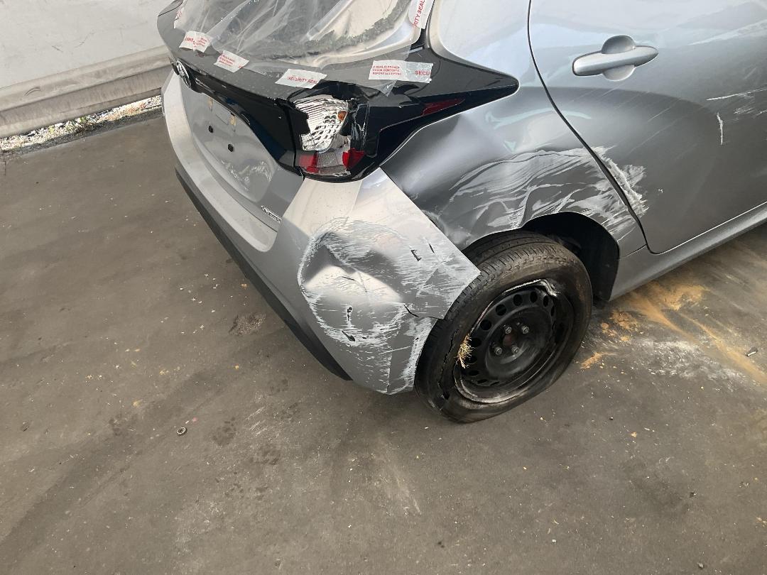 Photo '14' of Toyota Yaris GX