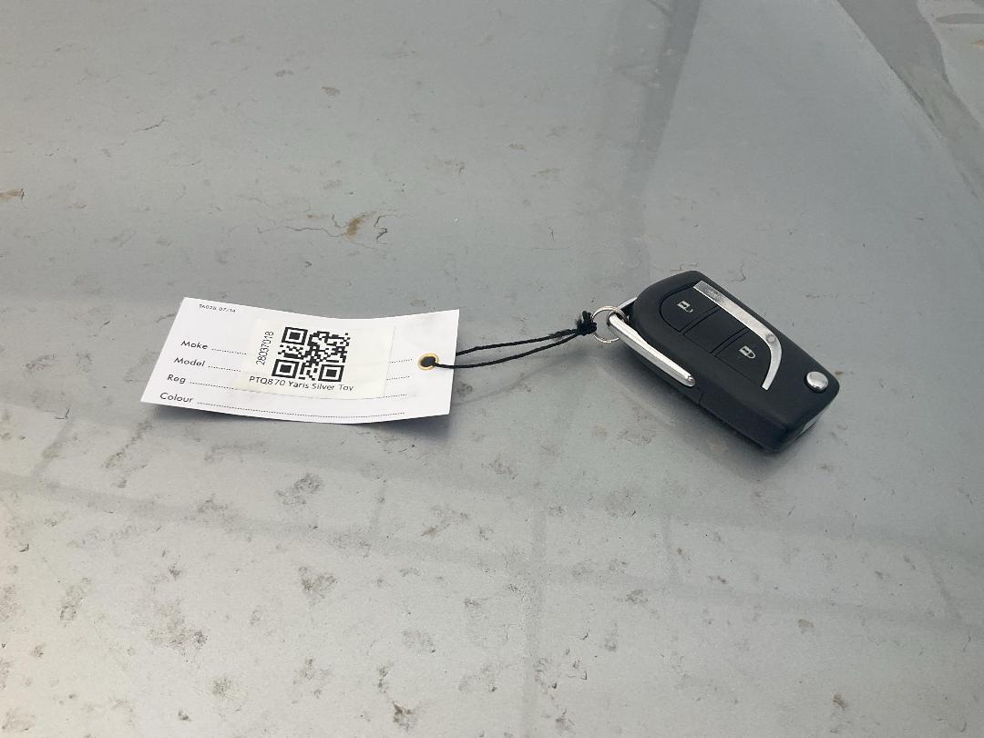 Photo '19' of Toyota Yaris GX