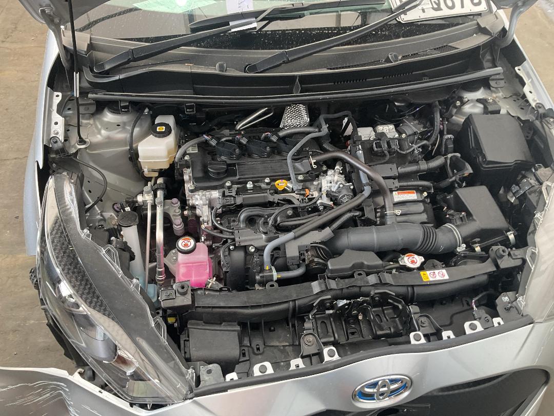 Photo '16' of Toyota Yaris GX