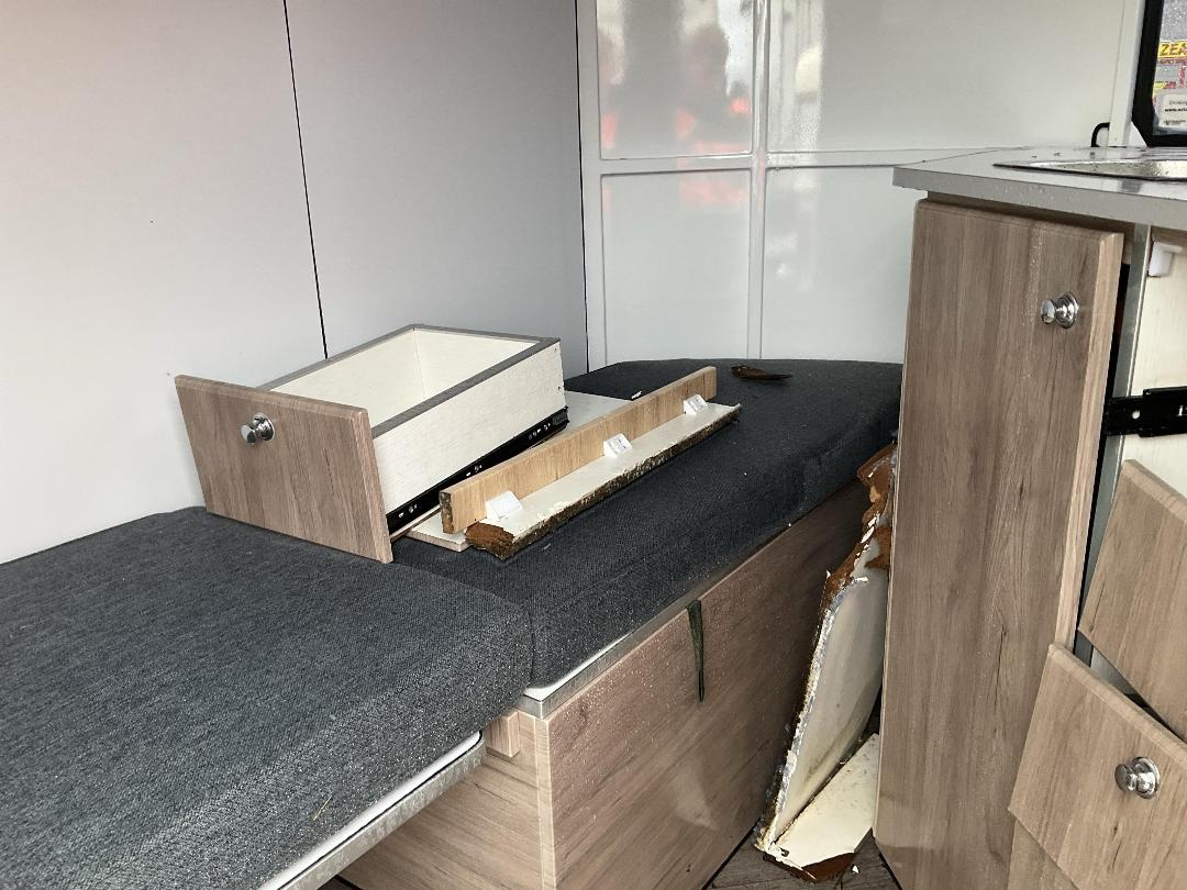 Photo '31' of Trailer Elite Float 9470 Horse Float - Tandem