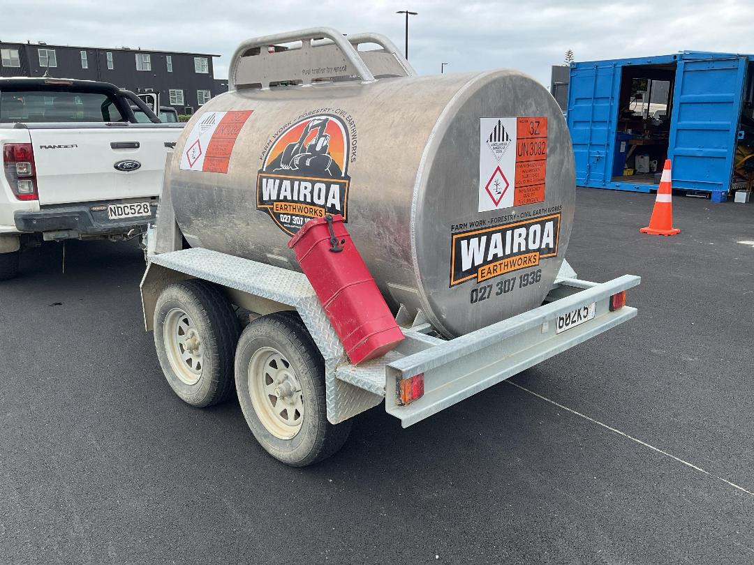 Photo '4' of TRAILER ENSOL TANKER Tanker - Tandem Photo '4' of TRAILER ENSOL TANKER Tanker - Tandem