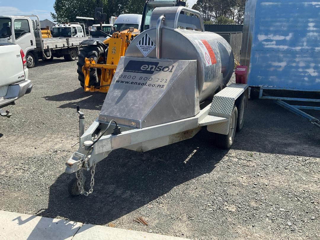 Photo '7' of TRAILER ENSOL TANKER Tanker - Tandem Photo '7' of TRAILER ENSOL TANKER Tanker - Tandem