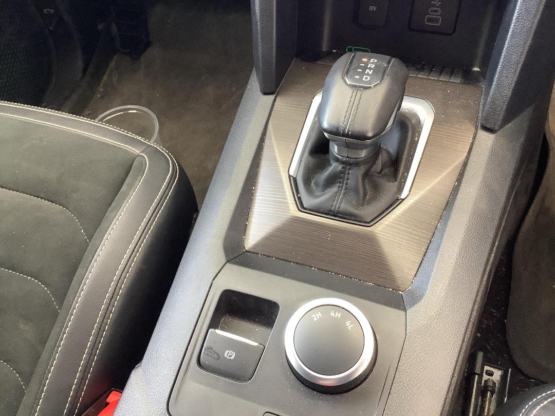 Photo '16' of Volkswagen Amarok Style DC 4M Photo '16' of Volkswagen Amarok Style DC 4M