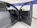 Thumbnail '15' of Volkswagen T-ROC Thumbnail '15' of Volkswagen T-ROC
