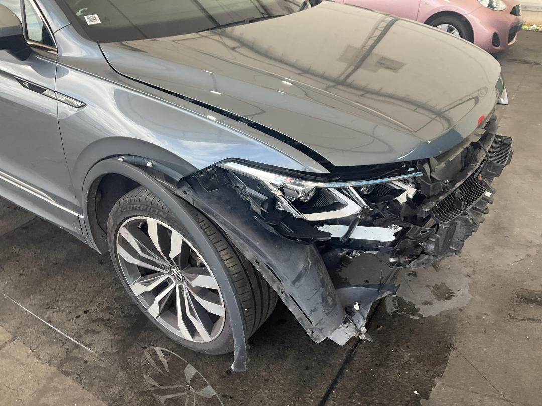 Photo '4' of Volkswagen Tiguan Allspace R-Line AWD