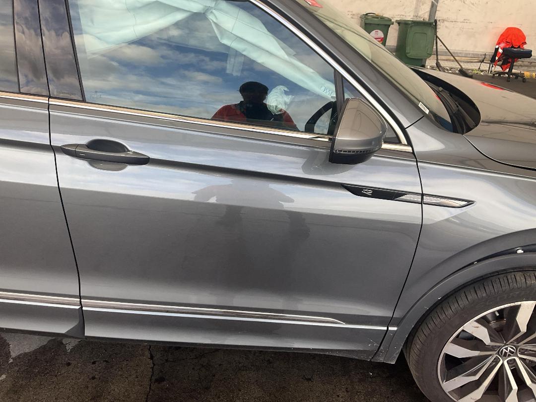 Photo '3' of Volkswagen Tiguan Allspace R-Line AWD