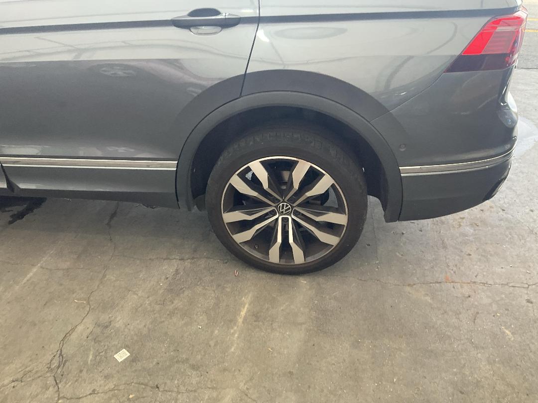 Photo '11' of Volkswagen Tiguan Allspace R-Line AWD