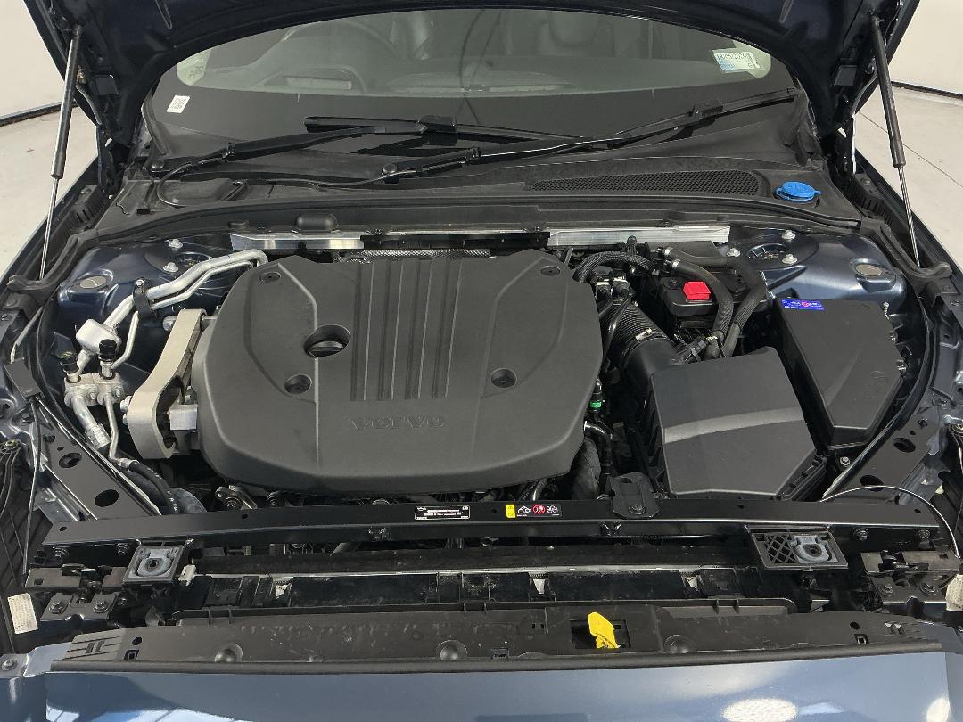 Photo '13' of Volvo V60 Cross Country Photo '13' of Volvo V60 Cross Country