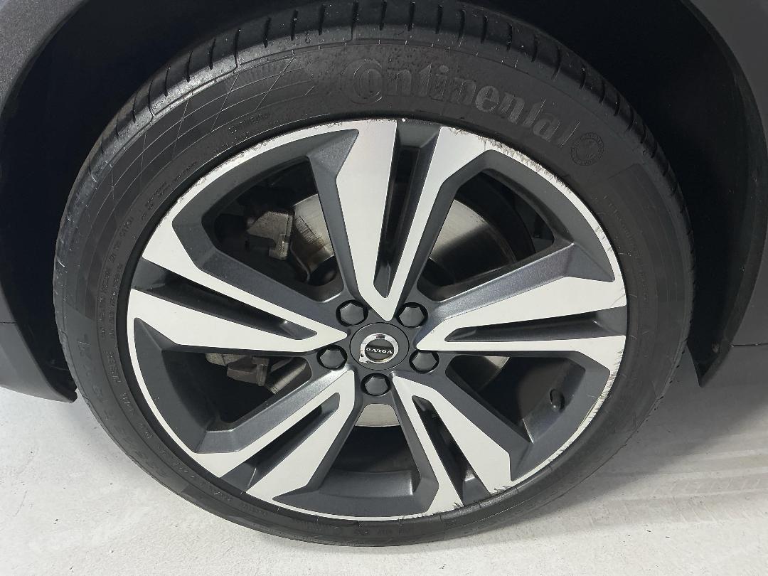 Photo '10' of Volvo V60 Cross Country Photo '10' of Volvo V60 Cross Country