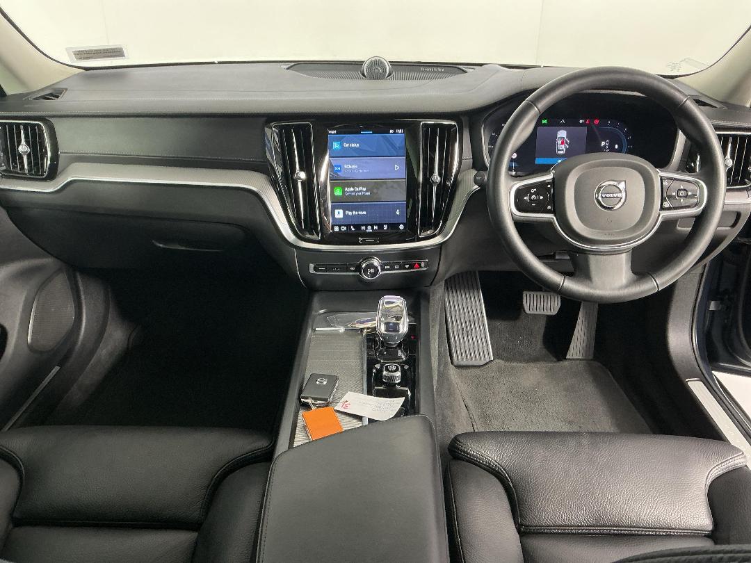 Photo '17' of Volvo V60 Cross Country Photo '17' of Volvo V60 Cross Country