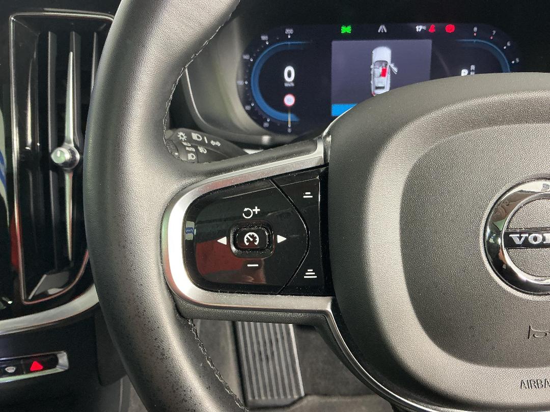 Photo '24' of Volvo V60 Cross Country Photo '24' of Volvo V60 Cross Country