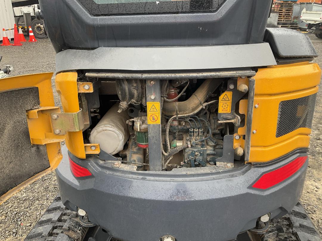 Photo '6' of XCMG YZ27EXA-GJ Excavator