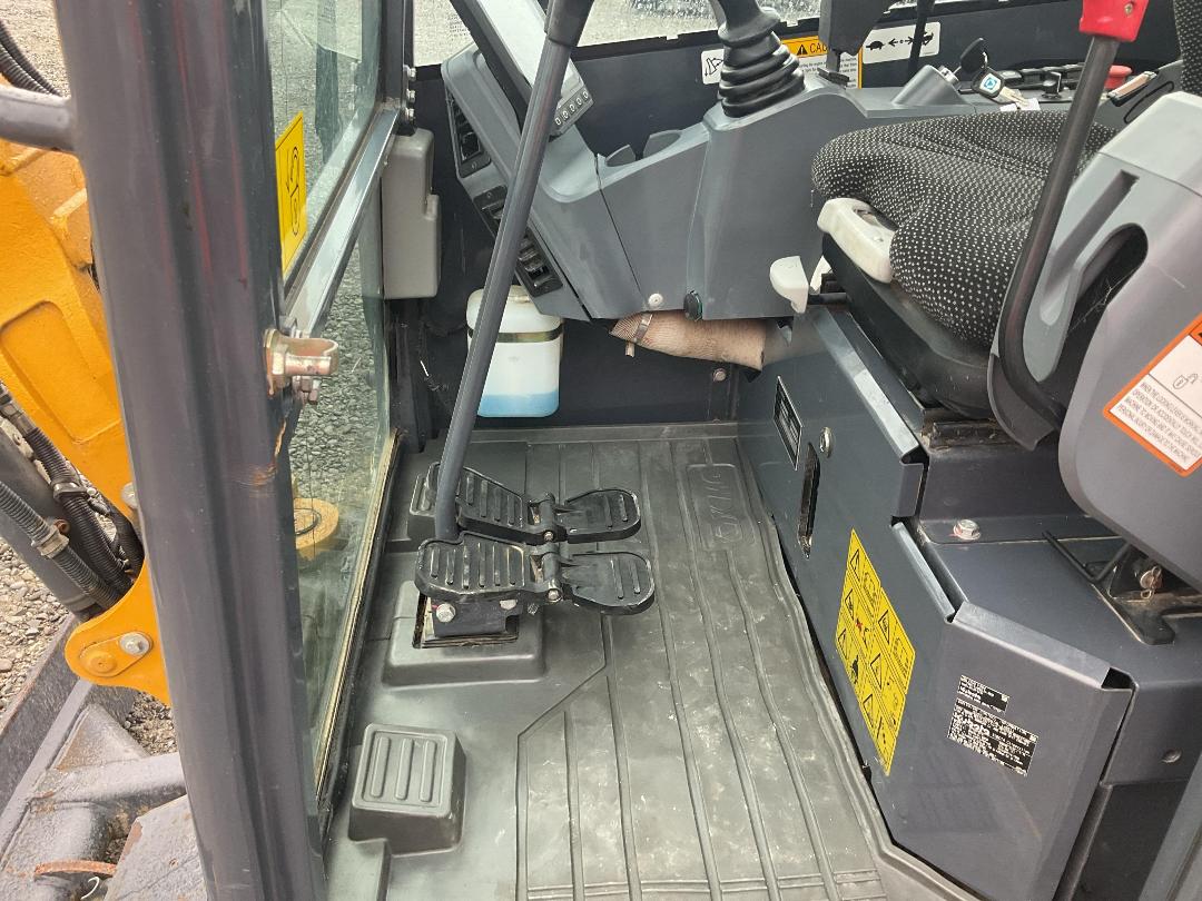 Photo '12' of XCMG YZ27EXA-GJ Excavator