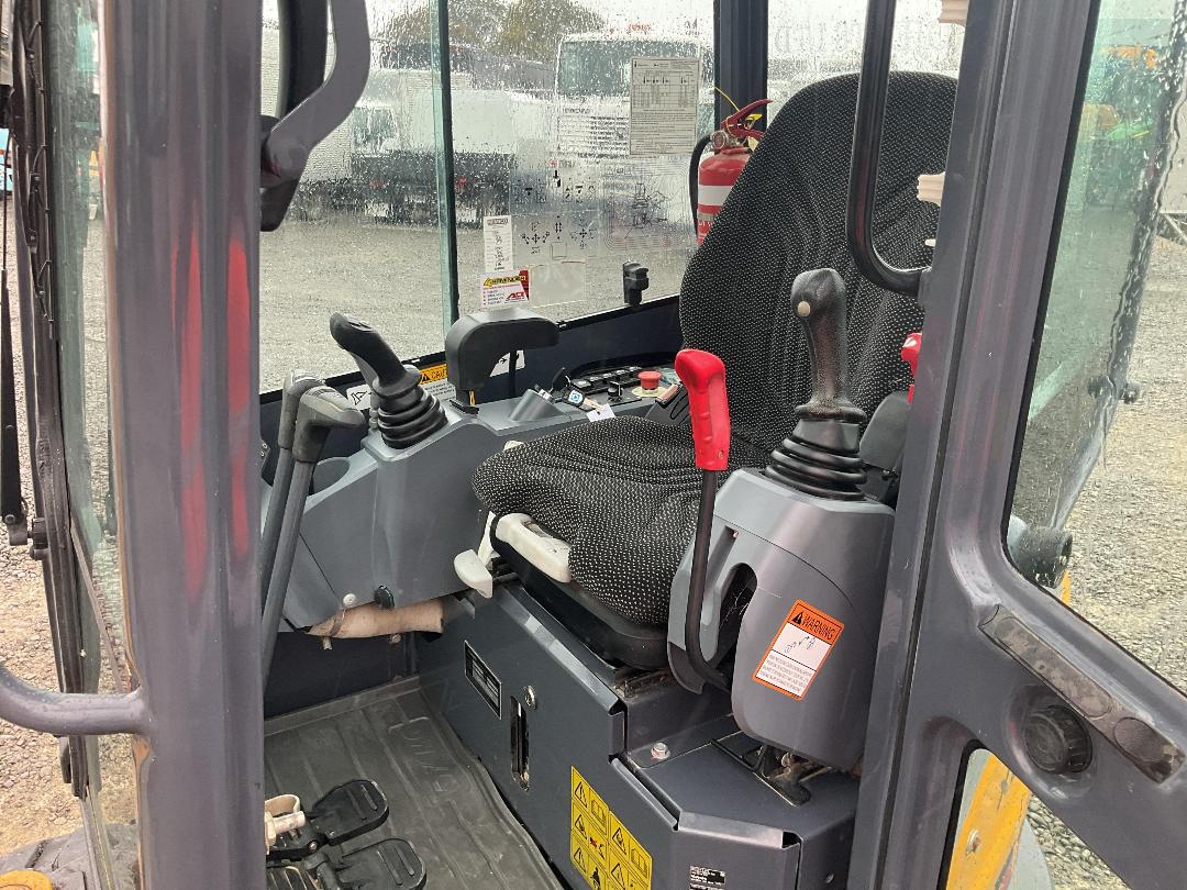 Photo '11' of XCMG YZ27EXA-GJ Excavator